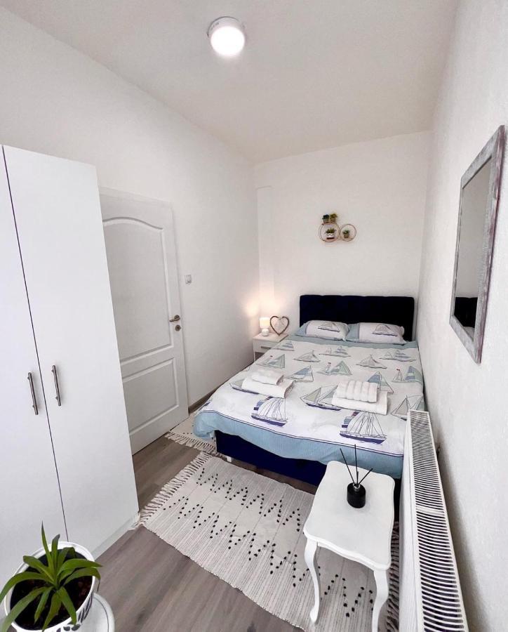 M Apartman Foca Exterior foto